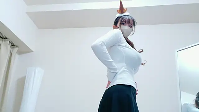 Snapshot of niko-jpn chatting on 12.17.25 niko-jpn online show from 12.17.25