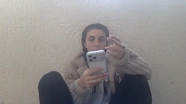 Snapshot of sometimesmiachristina chatting on 12.16.25 sometimesmiachristina online show from 12.16.25