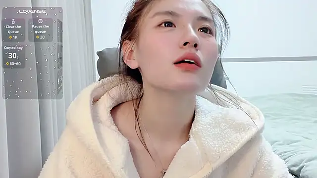 Snapshot of H-2005 chatting on 02.08.26 H-2005 online show from 02.08.26