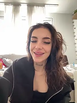 lunababy77 online show from 02.15.26