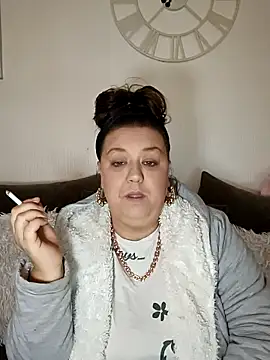 Snapshot of Nova-WiseX chatting on 12.01.25 Nova-WiseX online show from 12.01.25