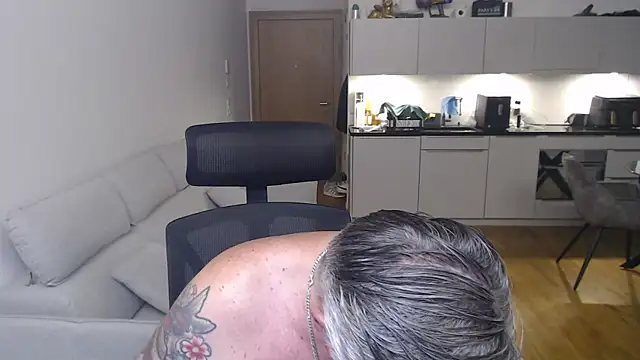 Buidapest online show from 04.09.26