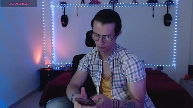 Snapshot of Brandon_starkk chatting on 05.30.26 Brandon starkk online show from 05.30.26
