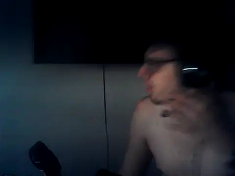 Snapshot of DesertedMonoxide chatting on 05.10.26 DesertedMonoxide online show from 05.10.26