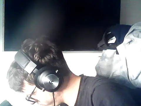 Snapshot of DesertedMonoxide chatting on 05.14.26 DesertedMonoxide online show from 05.14.26