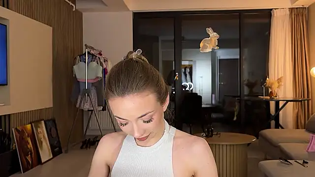 Jolienne online show from 04.05.26