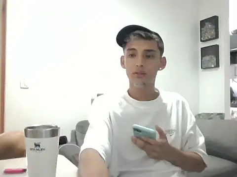 Zoro0ne online show from 04.11.26