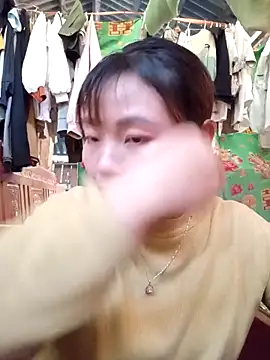 Lee-Thee online show from 11.30.25