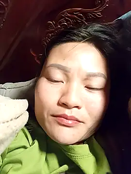 Lee-Thee online show from 11.30.25