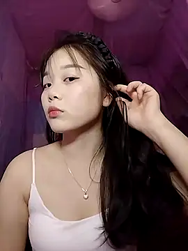 Baa-bee22 online show from 04.22.26