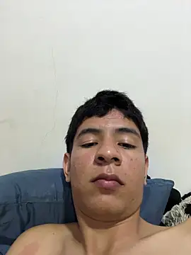 andresinh  online show from 11.18.25