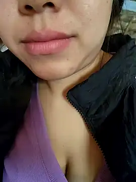 Xiu-L online show from 11.25.25