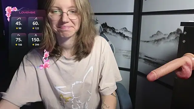 Snapshot of scarlettsrose chatting on 12.16.25 scarlettsrose online show from 12.16.25