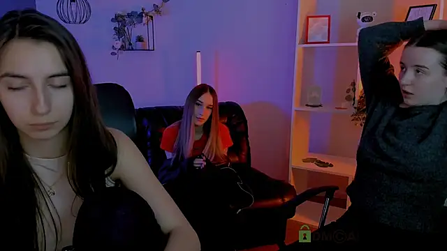  kellykitten  online show from 04.15.26