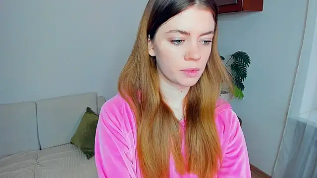 AngelesBenitz online show from 12.19.25