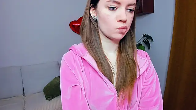 AngelesBenitz online show from 02.13.26