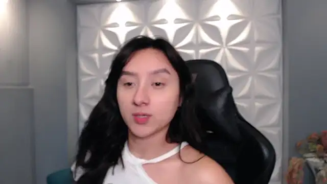 HorneyyQueen online show from 11.20.25