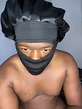 Snapshot of mrcougarfucker chatting on 03.19.26 mrcougarfucker online show from 03.19.26