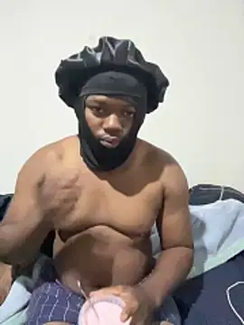 Snapshot of mrcougarfucker chatting on 06.02.26 mrcougarfucker online show from 06.02.26