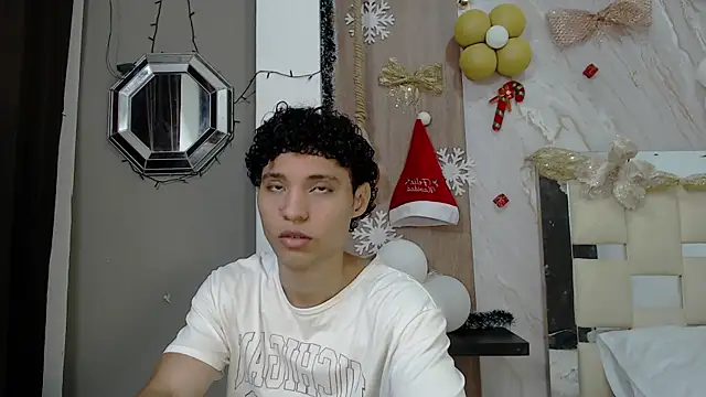 Snapshot of the_nugge chatting on 12.16.25 the nugge online show from 12.16.25