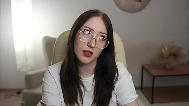 AyannaHerriott online show from 11.18.25