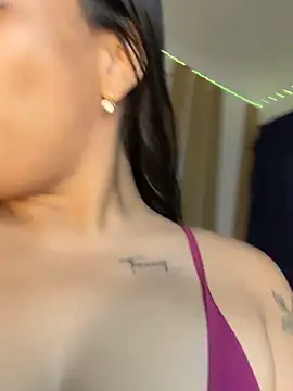 ArielleMillerr- online show from 11.25.25