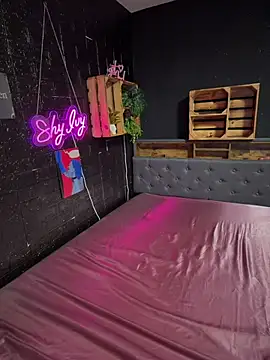 Shy-Ivy online show from 01.12.26