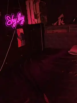 Shy-Ivy online show from 04.16.26