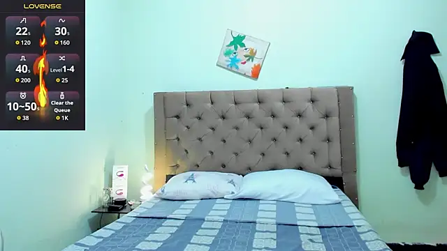 Snapshot of blorelopez chatting on 02.13.26 blorelopez online show from 02.13.26