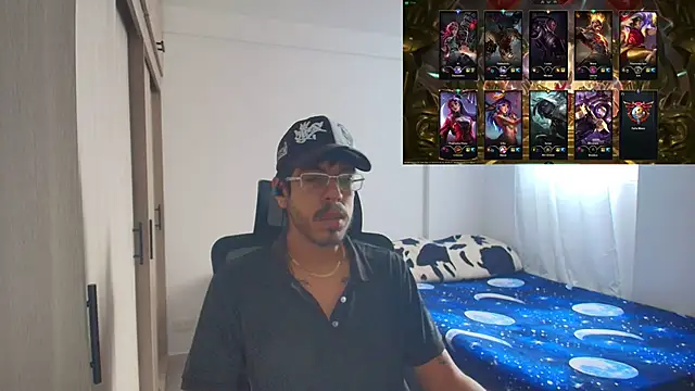 Snapshot of naitt_ chatting on 11.27.25 naitt online show from 11.27.25