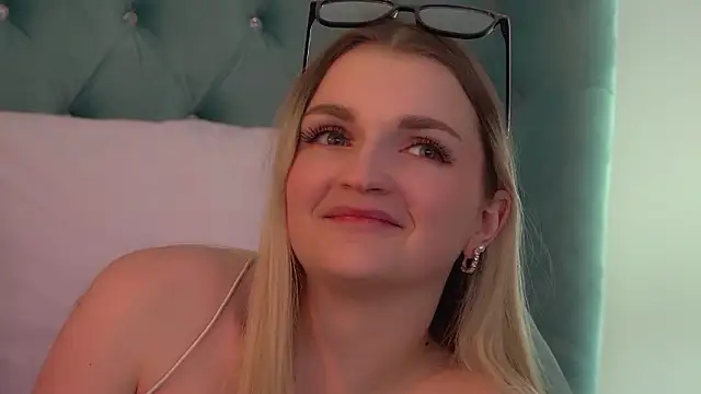 AnnyRaii online show from 02.03.26