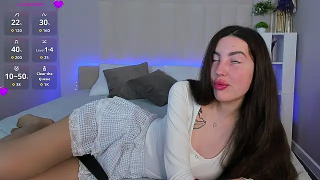 LiraRevery online show from 04.13.26