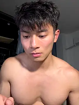 Snapshot of Carloskls1102 chatting on 11.21.25 Carloskls1102 online show from 11.21.25