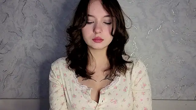 Snapshot of moonjane chatting on 04.21.26 moonjane online show from 04.21.26