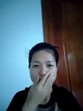 Snapshot of PamPii2x chatting on 12.05.25 PamPii2x online show from 12.05.25