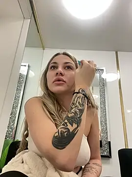 Chloe GraceeX online show from 02.22.26