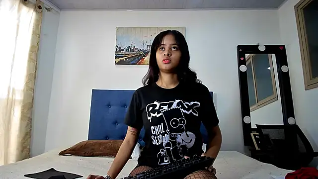 Snapshot of Shara_Soul chatting on 12.03.25 Shara Soul online show from 12.03.25