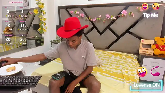 NoahJhonson69 online show from 04.11.26