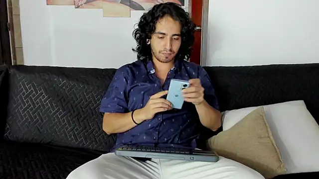 Snapshot of Jave_rave chatting on 02.11.26 Jave rave online show from 02.11.26