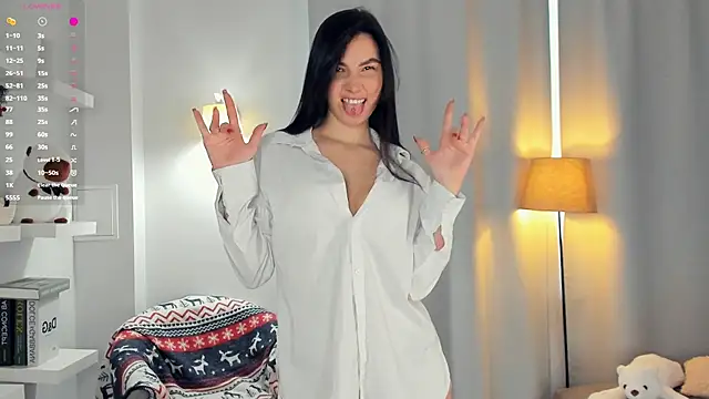 Snapshot of FeliciaKogen chatting on 02.10.26 FeliciaKogen online show from 02.10.26