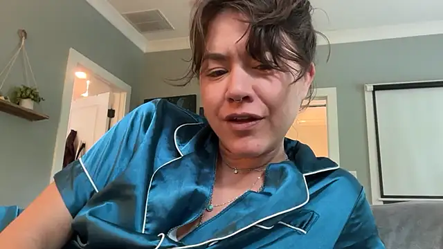 Snapshot of bendlikebecks chatting on 05.11.26 bendlikebecks online show from 05.11.26