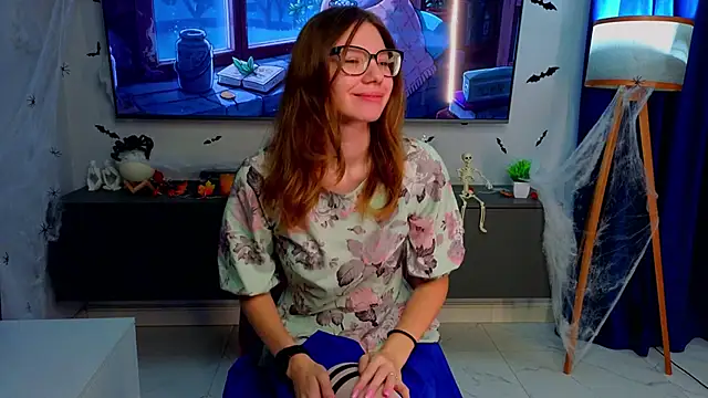 Snapshot of PeiMellison chatting on 11.25.25 PeiMellison online show from 11.25.25