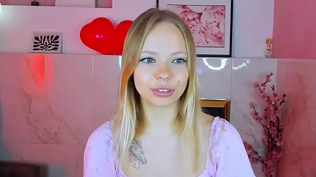 lucy loy online show from 02.11.26