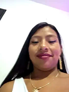 Snapshot of GabySpanic12 chatting on 12.17.25 GabySpanic12 online show from 12.17.25