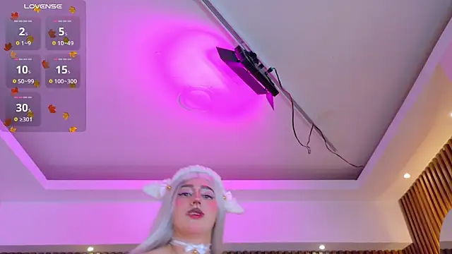 Snapshot of GabyRose9 chatting on 11.28.25 GabyRose9 online show from 11.28.25