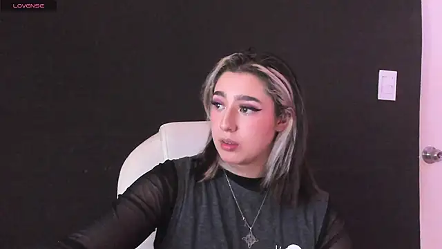 GabyRose9 online show from 03.26.26