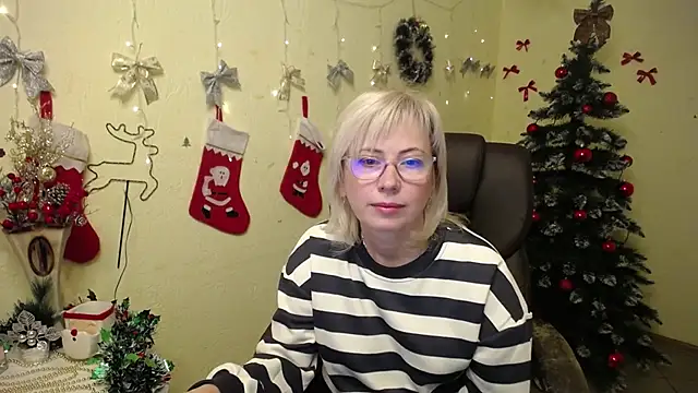 LaurenWishy online show from 12.20.25