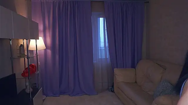 Snapshot of LorrieWilcinski chatting on 11.22.25 LorrieWilcinski online show from 11.22.25