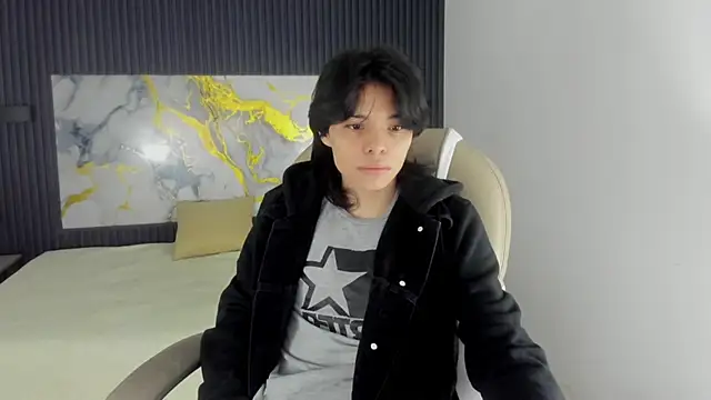 Snapshot of Sylasfrost chatting on 11.25.25 Sylasfrost online show from 11.25.25