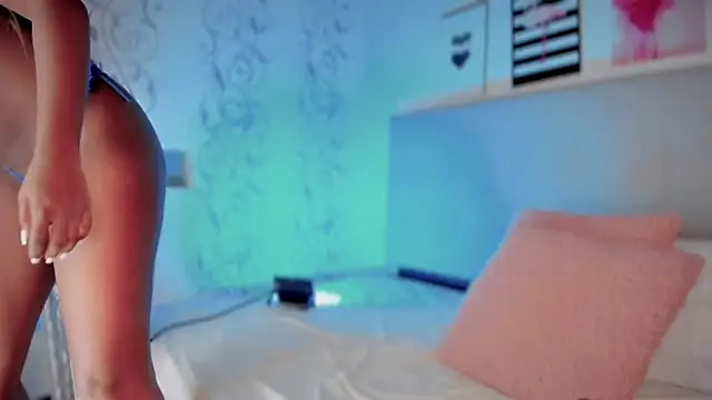 Zendaya    online show from 11.27.25